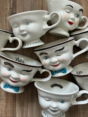 Baileys White Wink Face Teacup and Creamer Set 8 boy or girl